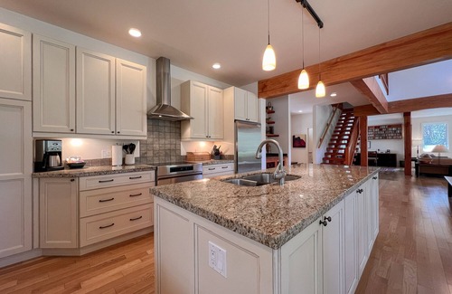 Tofino House | Jensen's Bay Getaway-S. Chesterman, Inlet Views!