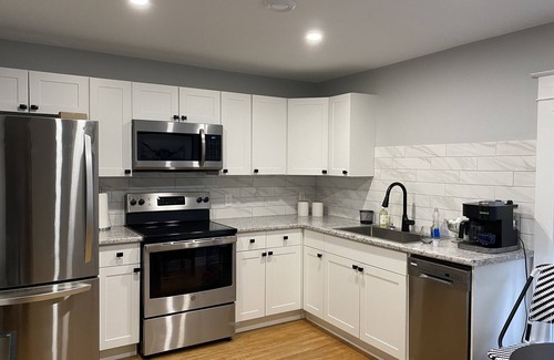 Niagara Falls House | Jepson suite
