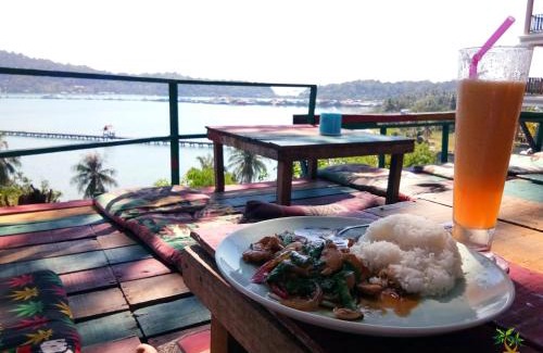 Khong Koi Beach Apartment | Jeroen's Jungle View