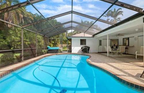 Palma Sola House | Jerry's Gem! Beautiful private pool home near Anna Maria Island!
