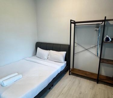 Downtown Kota Kinabalu Apartment | Jesselton Quay- 2Bedrooms modern concept-free wifi & netflix