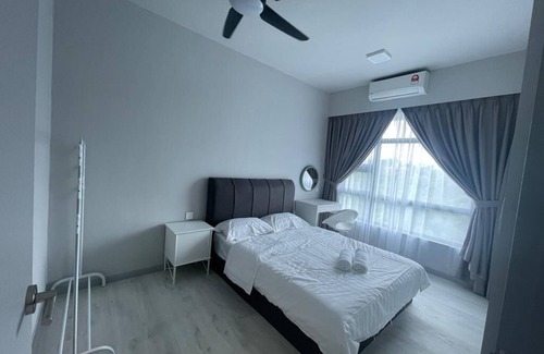 Downtown Kota Kinabalu Apartment | Jesselton Quay, Entire Apartment, 2Bedrooms, 4-5pax, Mountain View