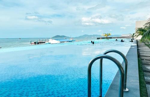 Downtown Kota Kinabalu Apartment | Jesselton Quay SeaView by 7th Avenue