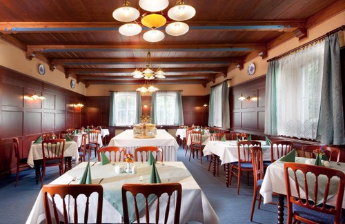 Luhacovice Hotel | Jestřabí