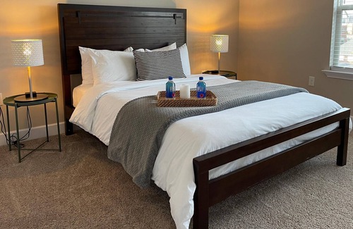 Westerville Apartment | Jewel Of Polaris | 2BR 2BA | Walkable! | Perfect For Long Stays | Washer/Dryer | Gym | DirecTV