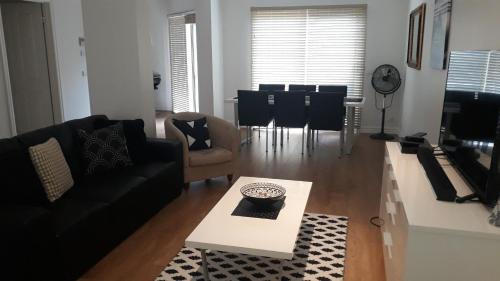 Cowes House | Jewel on Jenner