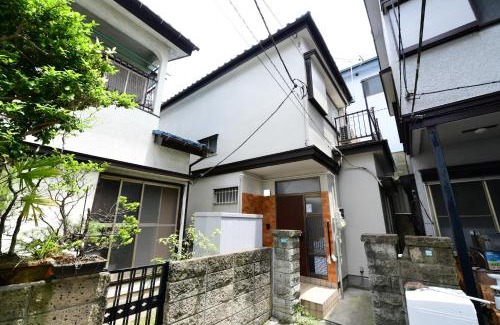 Higashikasai Apartment | JH Yellow Guest House