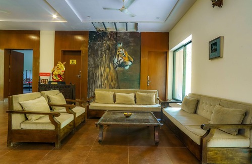 Chandrapur Hotel | Jharna Resort