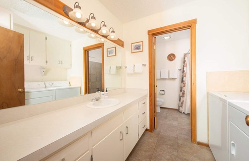 Moose Wilson Road Condo | JHRL - Buckwheat 1814 - First floor Aspens condo, walk to market and bus stop