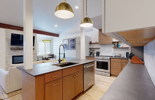 Moose Wilson Road Condo | JHRL - Hollyhock 2023