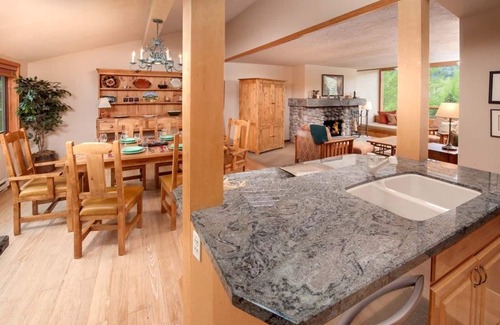 Moose Wilson Road Condo | JHRL - Lupine 1923 - Great Location in the Aspens, Walk to Market and Bus Stop