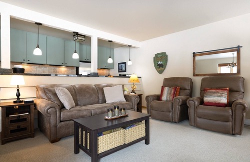 Teton Pines Condo | JHRL - Ponderosa 413, Perfect for a couple