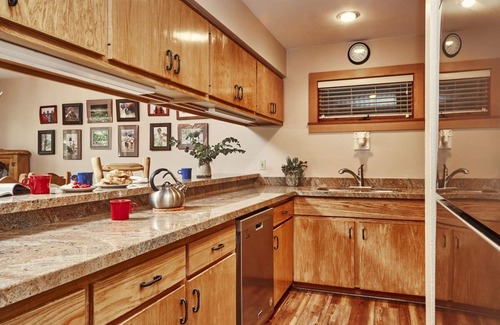 Teton Village Condo | JHRL - Slope-side Rendezvous D1 condo, steps from Hot tub