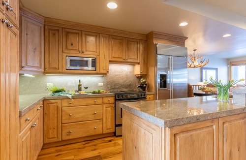 Teton Village House | JHRL - Tram Tower 3511 - Ski in, ski out with private hot tub and sauna