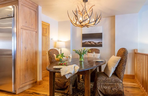 Teton Village House | JHRL - Tram Tower 3511 - Ski in, ski out with private hot tub and sauna
