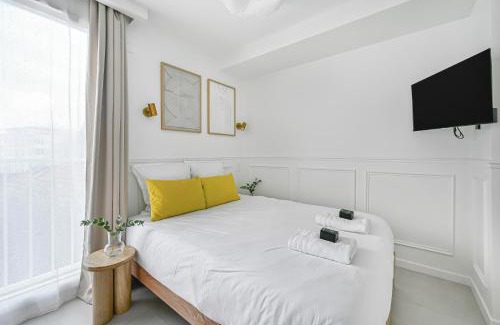 Combs-la-Ville Apartment | JIJI Suites