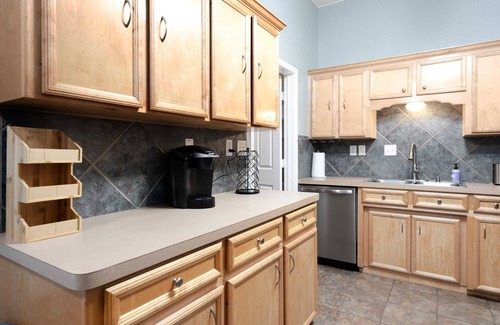 Killeen House | Jim Ave Inn Summary: