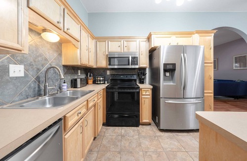 Killeen House | Jim Ave Inn Summary: