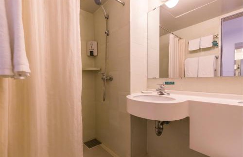 Fanchang County Hotel | Jinjiang Inn Select Fanchang Darunfa Square