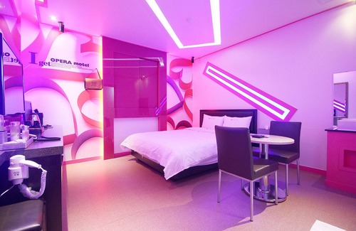 Jinju Hotel | Jinju Opera