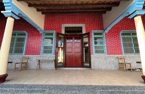 Erlun House | Jiugu Courtyard B&B
