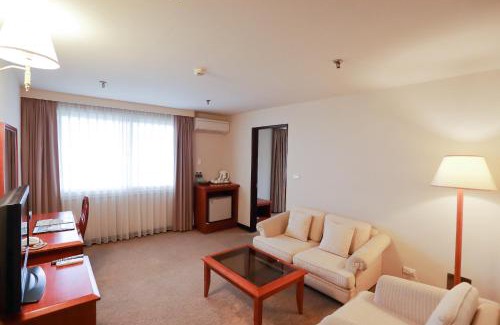 Luodong Hotel | Jiuwu Hotel