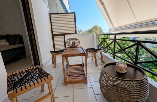 Kamena Vourla Apartment | JM Apartment in Kamena Vourla