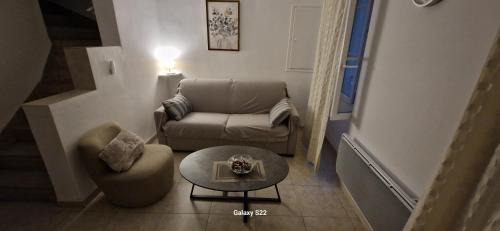 St.-Remy-de-Provence Apartment | JM Carnot
