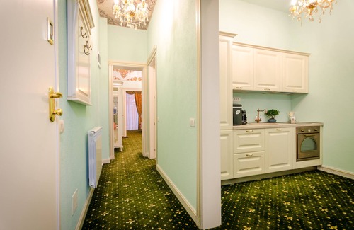Constanta Hotel | JMR Royal