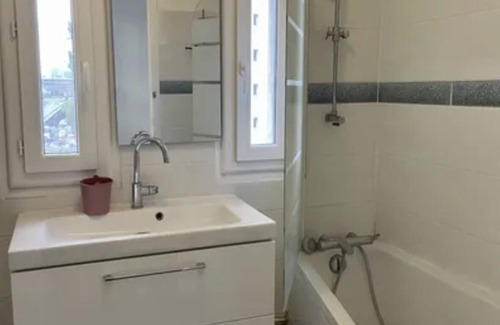 Clichy Apartment | Jo 2024, Magnifique Appartement sur Quai de Seine