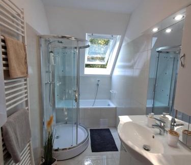 Pusztavacs Apartment | Joe 2 Apartman