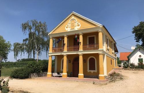 Kisharsany Apartment | Joe Bácsi Rezidenciája