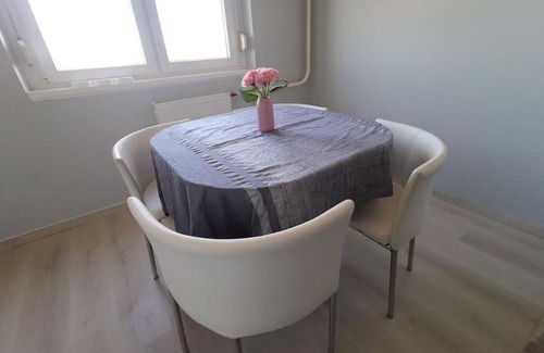 Varpalota Apartment | Johnny's apartman lakás Várpalota