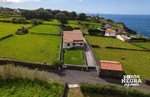 Biscoitos House | Johnny's House by PontaNegraAzores