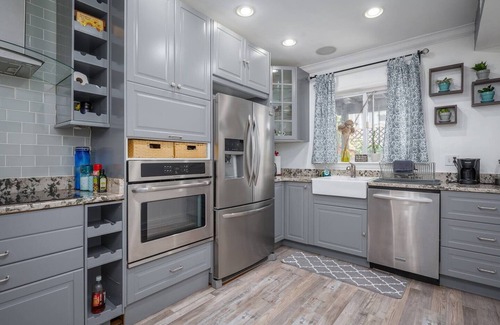 Upper Fells Point House | Johns Hopkins Historic Renovated home - Location!