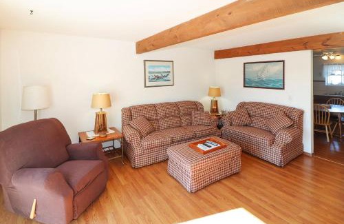 Deep Hole House | Joint Venture - Pet friendly & water views!