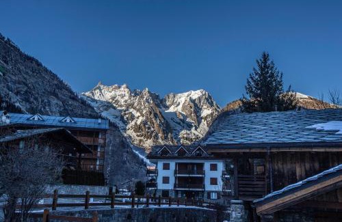 Dolonne Apartment | JOIVY Family Apartment, near Ski Lifts, in Courmayeur