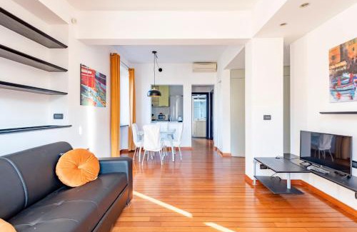 Sturla Apartment | JOIVY Modern flat next to the sea