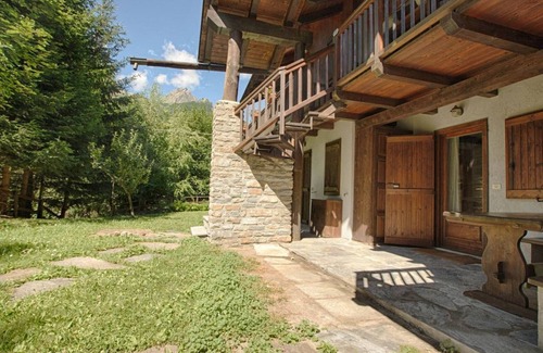 Verrand Apartment | JOIVY Route Panoramique