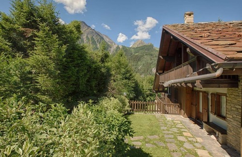 Verrand Apartment | JOIVY Route Panoramique