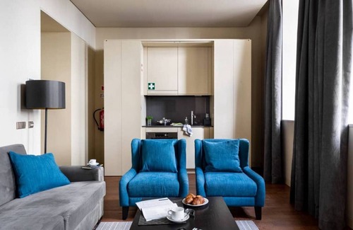 Sao Paulo House | JOIVY Spacious 1-bed Apt nearby Time Out Market &subway