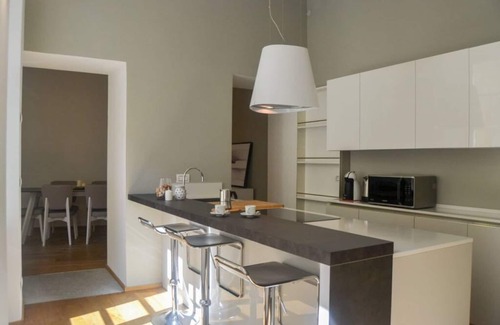 Cerchia dei navigli Apartment | JOIVY Superb 2 BR Apt close to Sforzesco Castle