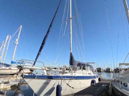Parque das Nacoes Boat Rental | Joky - Floating refuge