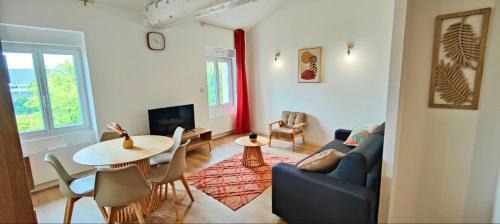 Clermont-Ferrand Apartment | Joli Appart Le Moderne Design