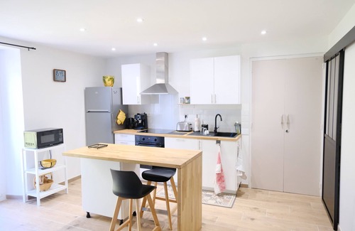 Err Apartment | Joli Appartement 85 m2 Avec Vues sur Montagne et Jardin Dans les Pyrénées 66