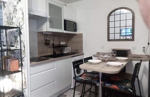Lourdes Apartment | joli appartement T2 très bien situé, parking couvert