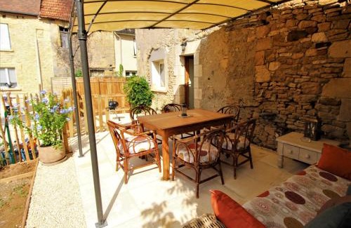 Saint-Julien-de-Lampon House | Joli gîte pour 5 personnes : Chez Cherrie