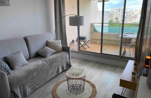 Carnon-Plage Apartment | Joli studio vue mer et port