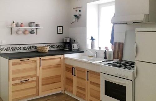 Saint-Claude Apartment | Joli studio zen et cozy au coeur de Saint Claude