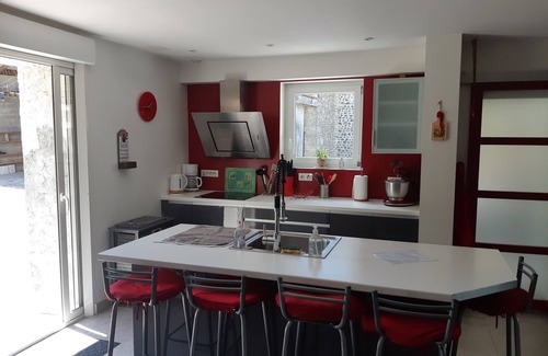 Monein House | Jolie Maison Béarnaise Rénovée Dans un Cadre Verdoyant